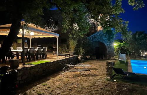 Maison de vacances avec piscine privée, Ardèche, Le Mas de Jallet, proche les Vans, Les Assions - Foto 2