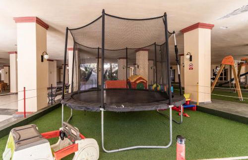 2 Estudios en La Romana Playa, uno con vista parcial mar y otro vista a la piscina - Foto 61