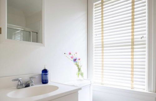 Oceanstone by Rove Travel - Villa with Pool & Beach Access - Foto 33