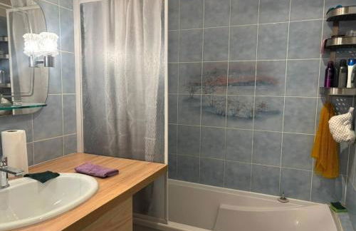 Charming 3-Bedroom Apartment in Saint-Pierre-des-Corps - Foto 12