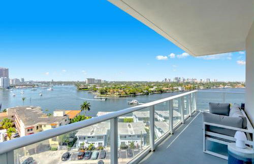 Tiffany Hazel - Rooftop Pool, Gym, & Walk to Beach - Foto 5