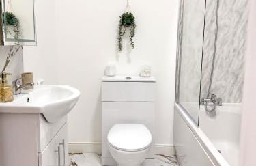 The Luxe Haven Penthouse - Sleeps 4 Apartment Nottingham City Centre - Foto 14