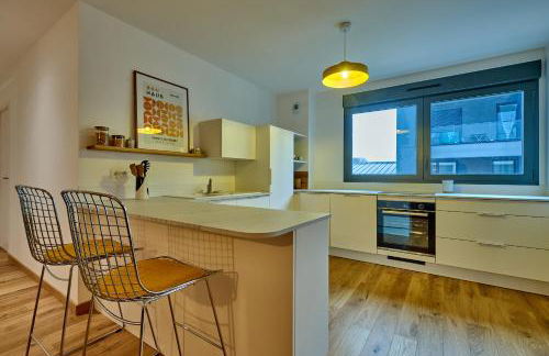 Appart' Jeannette en Hyper centre ville avec balcon et Parking sous-terrain, by PRIMO C0NCIERGERIE - Foto 8