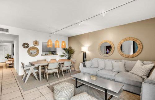 Tropical Retreat with Beach Resort Amenities - Foto 14