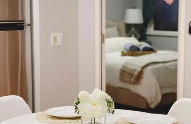 Bright & Quiet 1-Bed Condo with Balcony - Foto 12