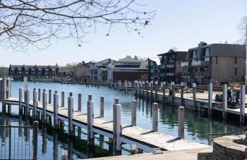 Villager Loft Pool Table & Dining Discounts - Foto 35