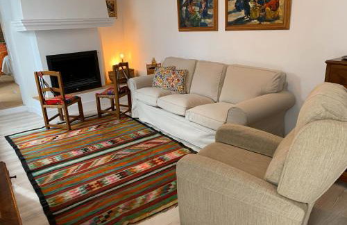 Astarte House - Photo 1