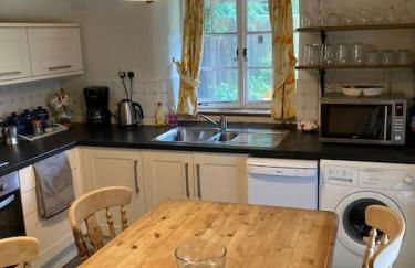 Stable Cottage - Sleeps 6, near Lulworth Cove - Photo 11