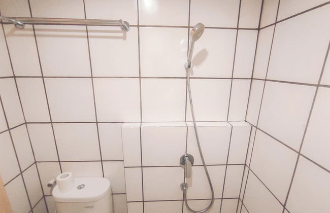 Modern And Comfy Studio (No Kitchen) At The City Square Apartment - Foto 11