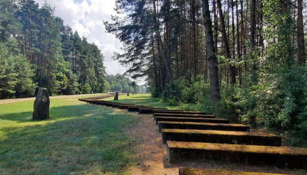 Excursión al campo de concentración de Treblinka - Photo 3
