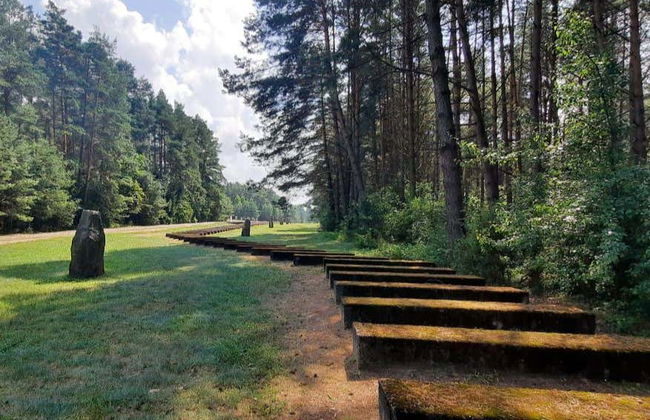 Excursión al campo de concentración de Treblinka - Foto 3