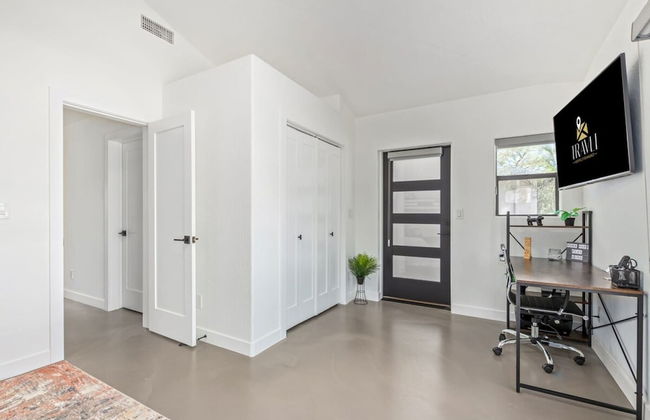 5BR Resort-style Oasis 2 Primary s Cabana Gameroom - Photo 29