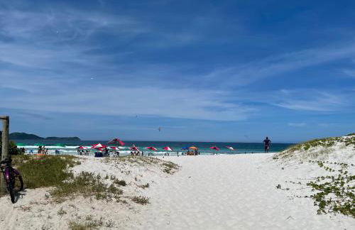 Casa em frente a Praia das Dunas - Cabo Frio/RJ - Foto 1