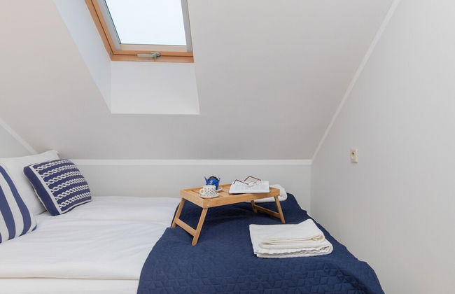 Bright Apartment in Debki by Renters - Photo 2