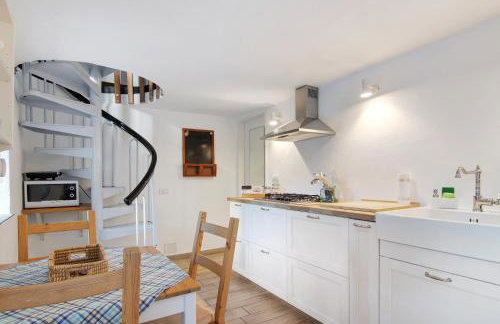 Stone House of the year 1500 - Photo 11