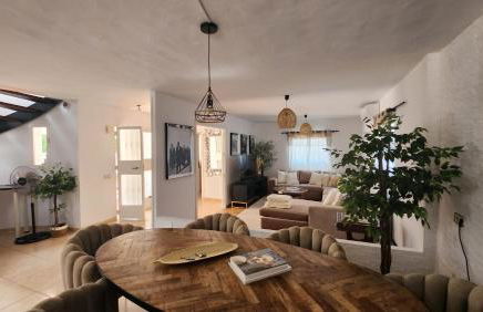 Ibiza Sunshine Hideaway - Photo 28