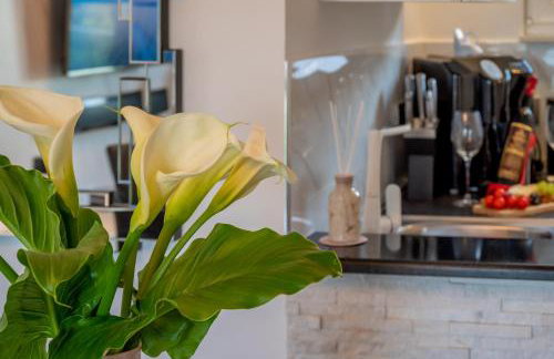 Uniquely designed Villa Ivana with outdoor Jacuzzi nearby the pebble Banje beach at the Island of Solta - Photo 45