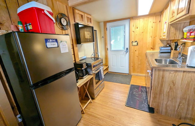 Yellowstone's Treasure Cabins - Photo 65