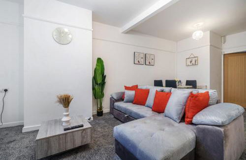 Next to station/stadium/the city - Foto 2