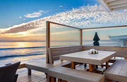 Unbeatable Beachfront Bliss w/ Ocean Views, Luxe Interiors & Patio Beach Road - Foto 59