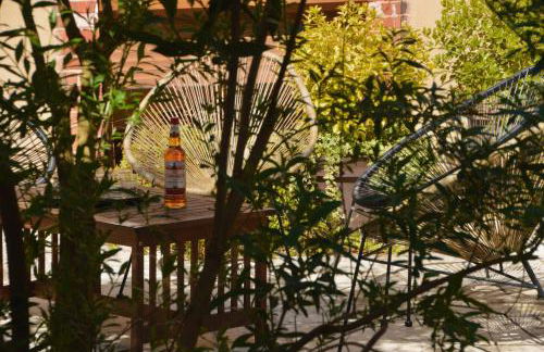 Cottage Mackinley, séjour spacieux et chaleureux, salon de jeux, grande salle à manger, 15 pers, Centre Historique, gare TER - Foto 41