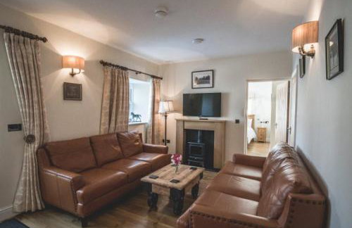 The Saddle Room - Photo 71