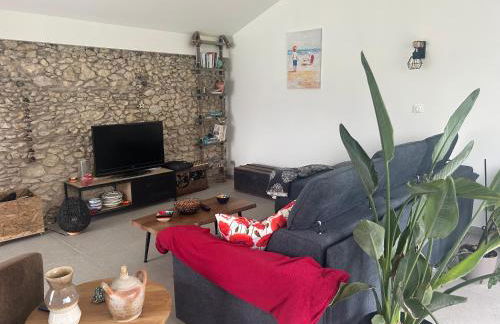 Charmante Maison Rénovée Proche Plage et Forêt avec Jardin - FR-1-652-57 - Foto 2