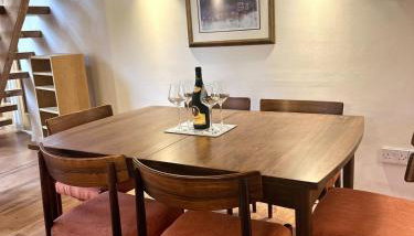 Stylish 2BR Central Edinburgh - Walk to Attraction - Foto 5