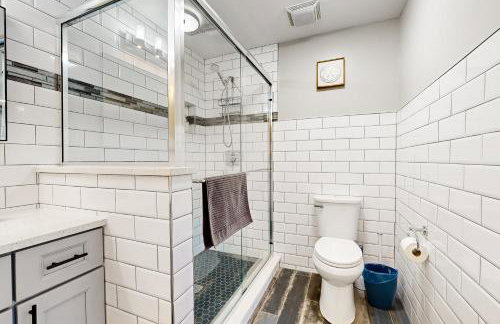 Waterfront Fun! Group Getaway on Lake Marie - Foto 24