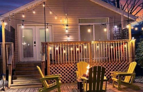 HeartOfRockfrd/NEXPlayground/IndoorHotTub/GameRoom - Foto 2