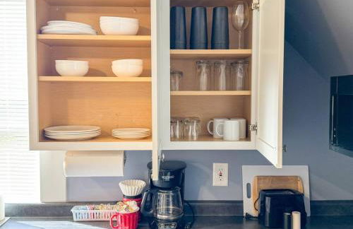 NEW-Queen Beds-Mins to Elliot-Catholic Medical-MHT - Foto 5