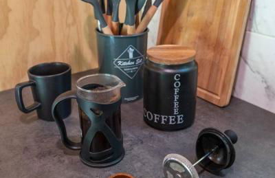 Writer's Retreat - Secluded Getaway, Hot Tub, and Stargazing Deck - Foto 21