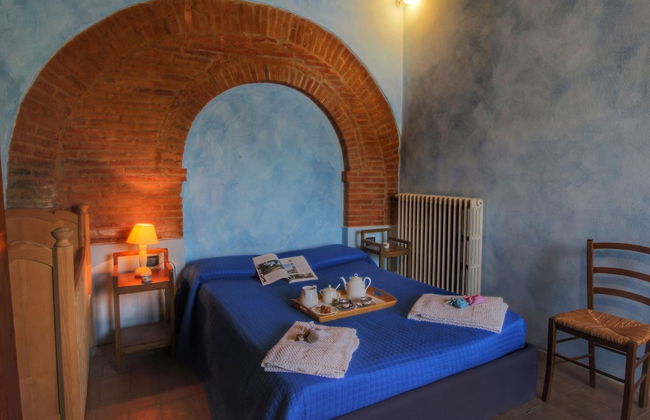 Villa in Tuscany With Pool Near Beach - Photo 2