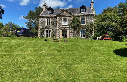 Beautiful Listed Mansion with incredible woodland views - Photo 72