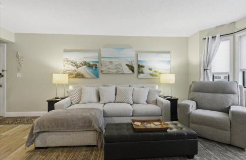 Lakefront Osage Beach Condo + Workspace w/ Pool Views - Foto 6