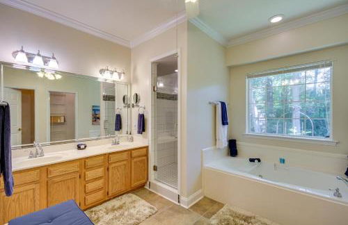 Charming Diamondhead Home with Private Yard! - Foto 15