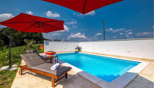 Awesome Home In Gornji Vinkovec - Foto 2