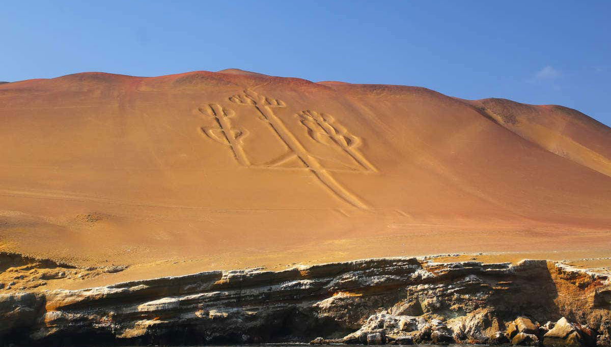Géoglyphe El candelabro