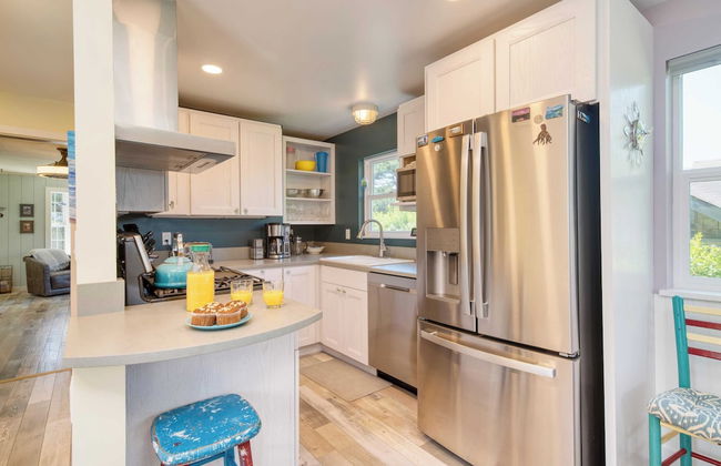 Beach Pines Bungalow by Avantstay Classic Cottage Steps to the Beach w/ Private Yard - Foto 13