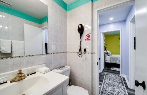 Elegant 4 Bedroom Home with Office and Parking. - Foto 39