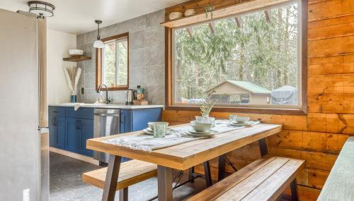 Thompson Cabin - Charming Salmon Riverfront A-Frame Oasis w/ fireplace - Foto 5