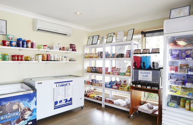 NRMA Stockton Beach Holiday Park - Photo 2