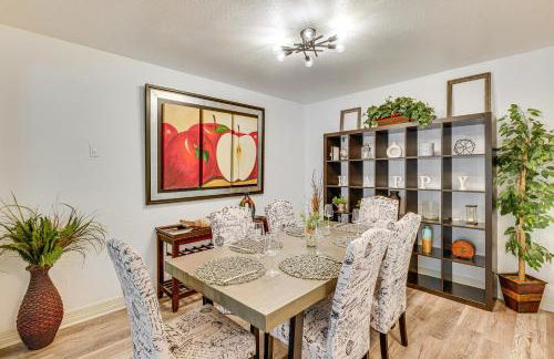 Pet-Friendly Spring Home with Private Pool and Hot Tub - Foto 12