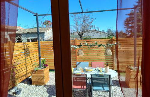 Gites l’Olivier avec piscine - Foto 17