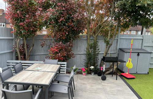 Brand New Big House with garden and free parking - Foto 27