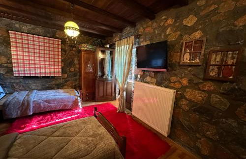 Blessings Chalet στον Παλαιό Άγιο Αθανάσιο με Τζάκι, Barbeque, μεγάλη αυλή και υπέροχη θέα - Foto 12