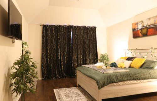 Media Room Pool Table Office Room Kitchen - Foto 28