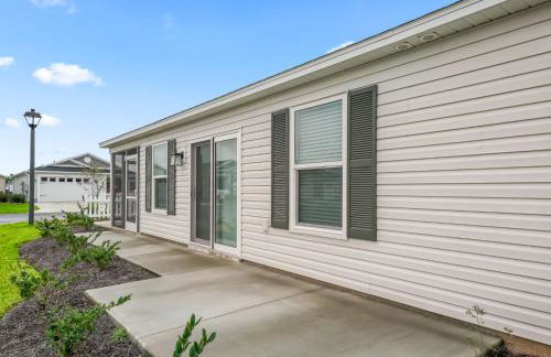 1642 Z5 VILLAGE OF LAKE DENHAM by REMAX Premier - Foto 24