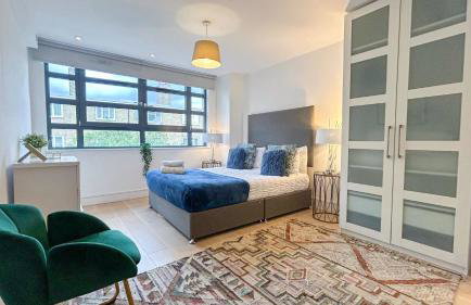 Modern 3-Bedroom flat in St Johns Wood near Marylebone & Regents Park with Balcony - Photo 4
