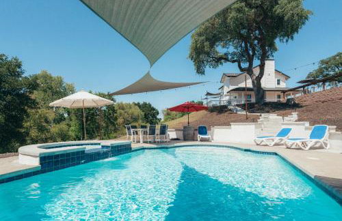 Paso Wine Country Farmhouse with Pool, Spa, Game Room - Foto 27